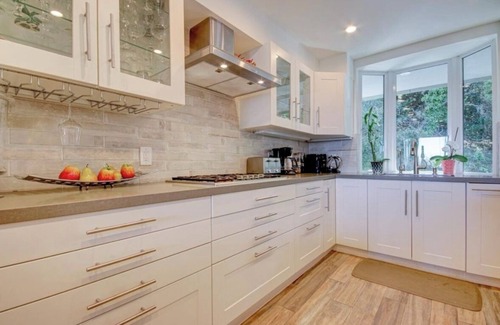 Marin City Casa | Tranquil townhome w/ floor-to-ceiling bay view in charming Sausalito