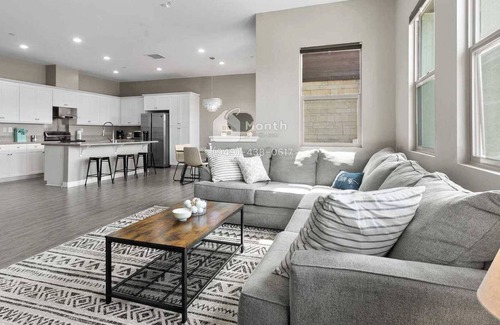 Bellflower Casa | Tranquil Townhouse on Alondra Blvd #41820