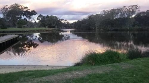 Bassendean Casa | Tranquil Tree Views 2 Bedroom 2 Bathroom Apartment