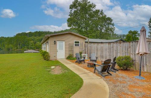 Mid America Casa | Tranquil Views Riverfront Retreat in Hot Springs!