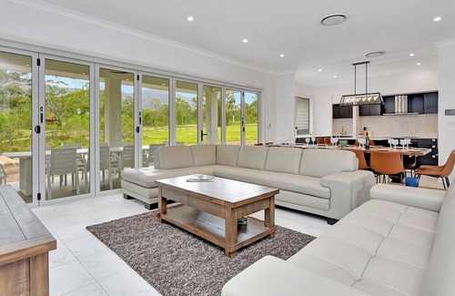 Pokolbin Casa | Tranquil Vista Luxury Estate - Your Ultimate Weekend Haven