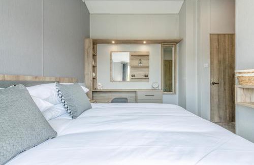 Woodhall Spa Casa | Tranquil Woodland Lodge Retreat in Lincolnshire