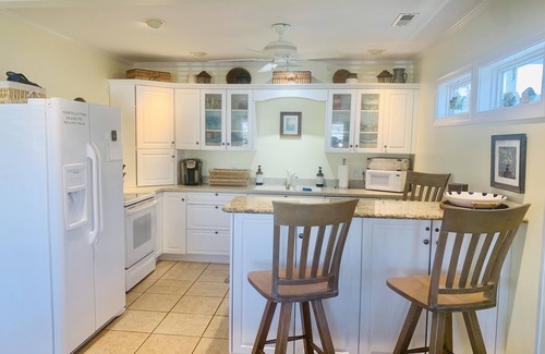 Wrightsville Beach Casa | Tranquil Wrightsville Beach Cottage 200 yardas de la arena !!!