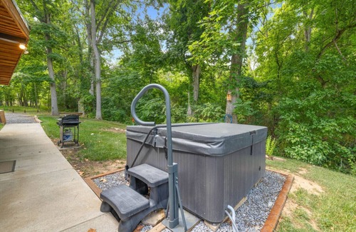 Luray Casa | Tranquility Awaits: Shenandoah Riverfront Retreat!