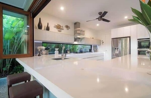 Port Douglas Casa | Tranquility by the Lake - Casa de vacaciones de lujo Port Douglas