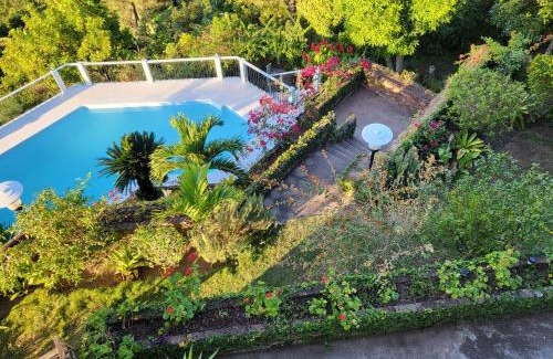 Jack's Hill Cama Y Desayuno | Tranquility Estate