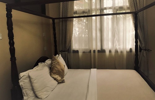Ukonga Hotel | Transit Airport Bed & Breakfast