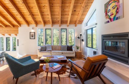 Olympic Valley Casa | Trapper by AvantStay A Interior Design w Sauna