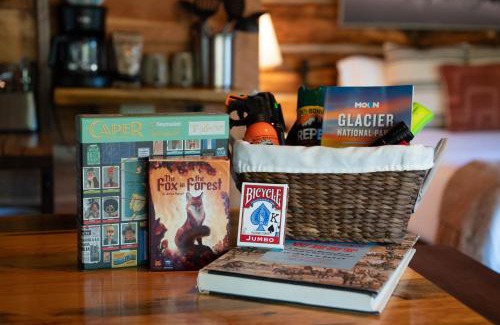 Coram Casa | Trapper's Cabin, 7 Min To Glacier, Dogs Welcome