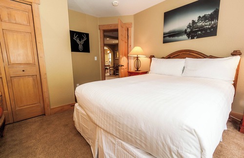 Keystone Casa | Trapper's Crossing #8761 by Summit County Mountain Retreats
