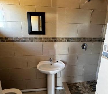 Klerksdorp Casa | Traquil Stays BnB