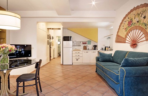 Trastevere Apartamento | TrastevereHome - Secret Balcony in the Heart of Rome Trastevere