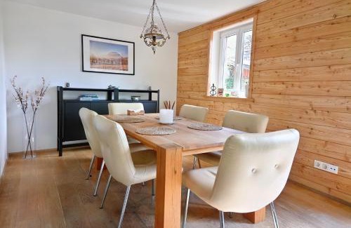 Falkenburg Casa | Traum Chalet mit Privatwald
