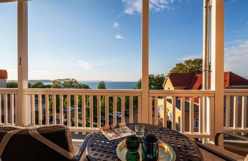 Gohren Apartamento | traumhafter Meerblick vom Balkon, gratis Nutzung vom AHOI Erlebnisbad und Sauna in Sellin - Villa Bergfrieden