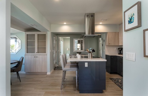La Quinta Cove Casa | Viaja en el tiempo a esta hermosa remodelación de los años 50