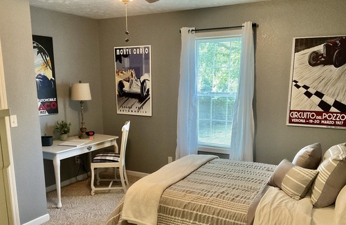 Batesville Casa | Travel with Comfort and Convenience. Relax in this Newly Renovated Home.