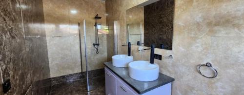 Ambohibao Casa | Traveler's Guest House
