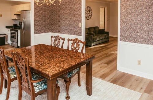 Lyman Casa | Traveler's Oasis with Office Space