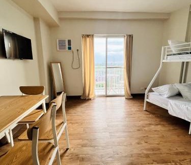 Mactan Export Processing Zone Apartamento | Travelers Chamber- Amani Grand Resort Mactan, 3-5 minutes to Mactan Airport