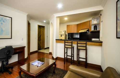 La Carolina Apartamento | Travelers Suites Edificio Fontana Plaza