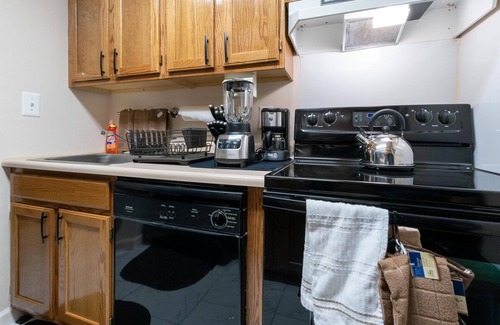 Bedford-Stuyvesant Apartamento | Traveling Nurse & Healthcare Professional One Bedroom Fully Entire Apartment