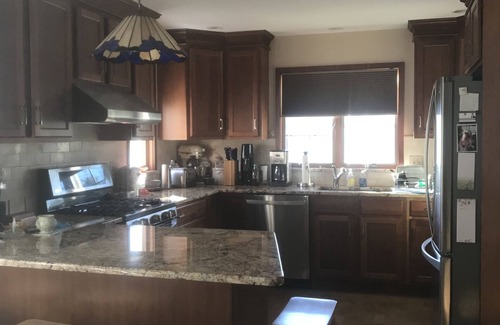 Brookfield Casa | Traveling Nurse or Business Professional
