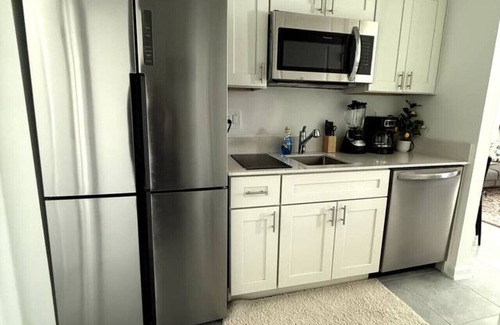Winter Haven Apartamento | Traveling workers 1bed and living space/pets friendly