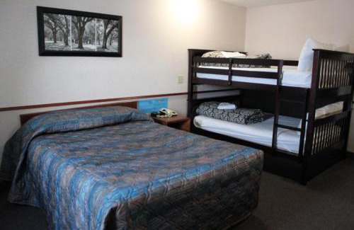 Brandon Hotel | Travelodge by Wyndham Brandon
