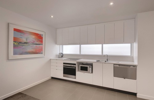 Docklands Hotel | Travelodge Hotel Melbourne Docklands