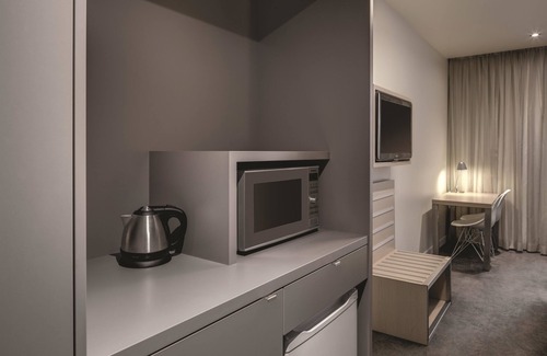 Docklands Hotel | Travelodge Hotel Melbourne Docklands