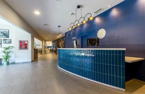 Alcala de Henares Hotel | Travelodge Madrid Alcalá de Henares