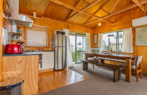 National Park Village Casa | Traverse Cabin - National Park Holiday Home