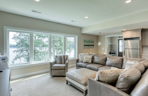 Mayfield Casa | Traverse City Lakemore Resort, New Luxury Lakefront Home on Arbutus Lake