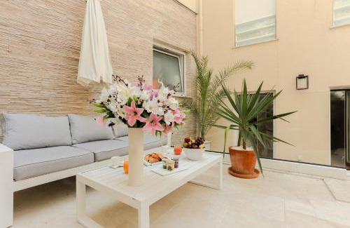 Le Suquet Hotel | Traverse Des Artistes