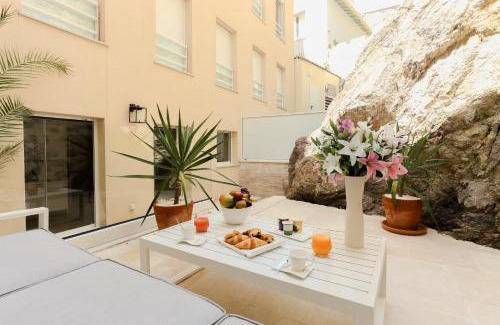 Le Suquet Hotel | Traverse Des Artistes