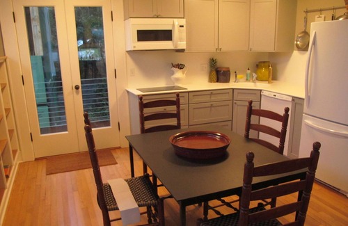 Travis Heights Casa | Travis Heights Apartment cerca de SoCo, el centro, Auditorium Shores y Boardwalk