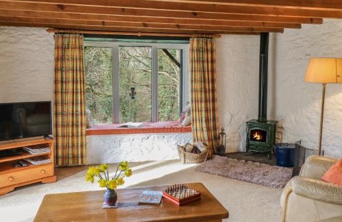 Llanllwchaiarn Casa | Trawsnant Cottage