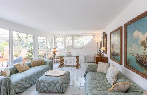 Rome Province Apartamento | Tre Lune Penthouse by Rental in Roma