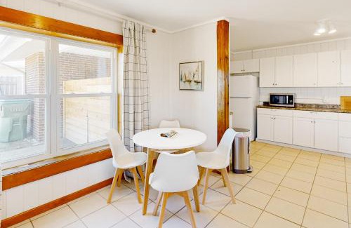 Lower Grand Lagoon Casa | Treasure Cottage