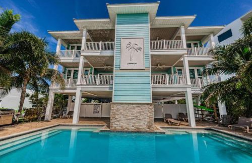 Treasure Island Casa | Treasure Trove Mermaids Cove