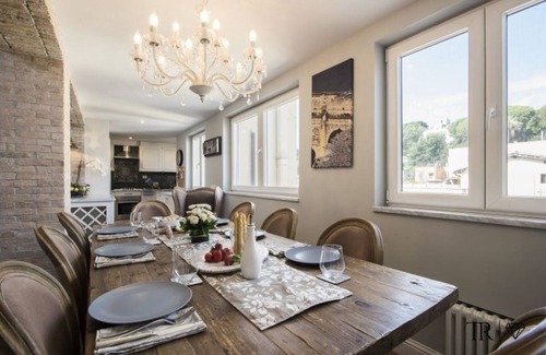 Rione IV Campo Marzio Apartamento | TreasureRome Spanish Steps Terrace 3BR