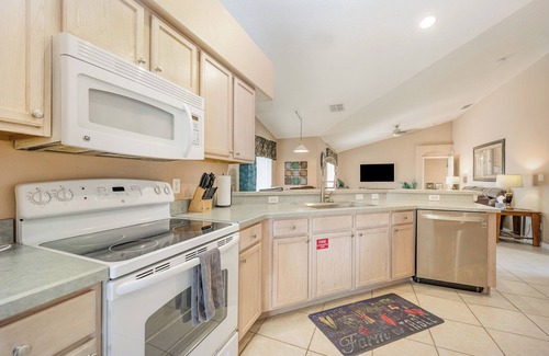 Orange Tree Casa | Treat Yourself, Luxury Pool & Spa Private Home 16147