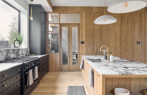 Riverside Casa | Treaty Oak Manor by Lux Tiny Resorts