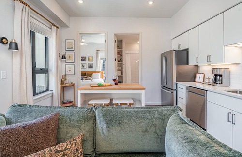 Edgehill Casa | Treble Maker -Rooftop Lounge - Pool - In Music Row