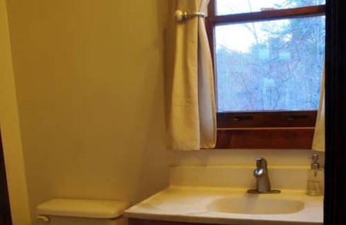 Stanardsville Cabina | Tree House at White Lotus Eco Spa Retreat