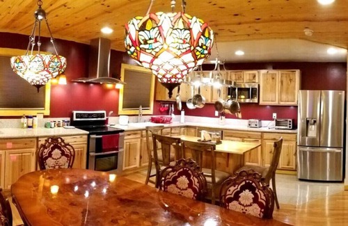 Stanardsville Cabina | Tree House at White Lotus Eco Spa Retreat