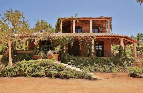 Todos Santos Casa | CASA ÁRBOL ubicada en Rancho Danza del Sol