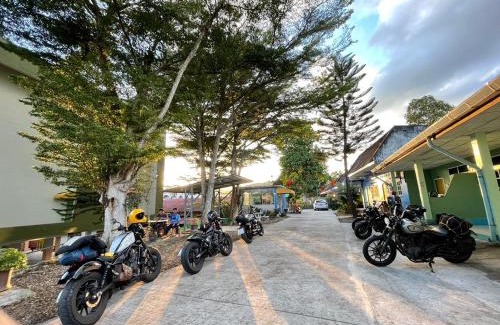 Betong Casa | Tree House Resort Betong