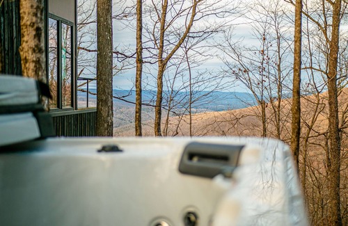 Beersheba Springs Cabina | Tree loft 1 a view for miles in the trees