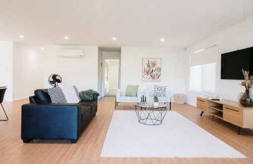 South Launceston Casa | Tree Top Haven Itas
